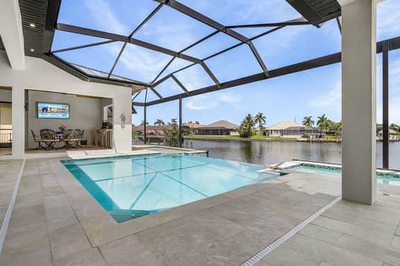 Coastal Elegance Retreat, Cape Coral - Image 4