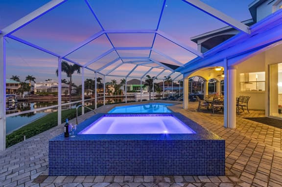 Villa Whispering Palms, Cape Coral