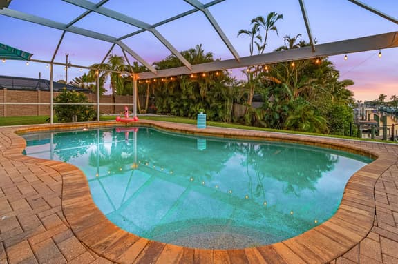 Nostra Palazzo on the Canal, Cape Coral