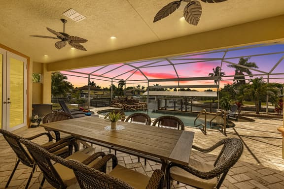Villa Driftwood Palms, Cape Coral - Image 1