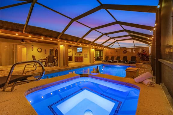 Villa Edgewater Escape, Cape Coral