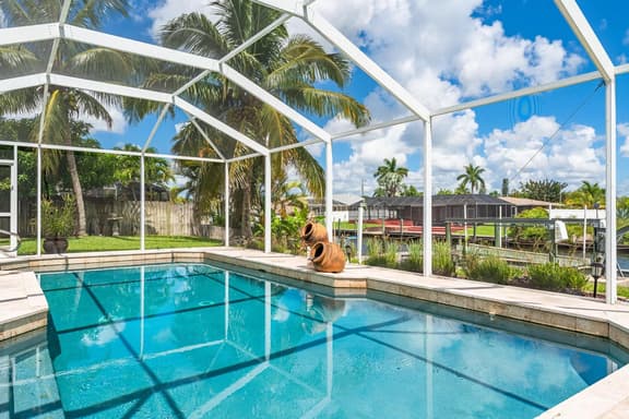Villa Otterly Amazing, Cape Coral