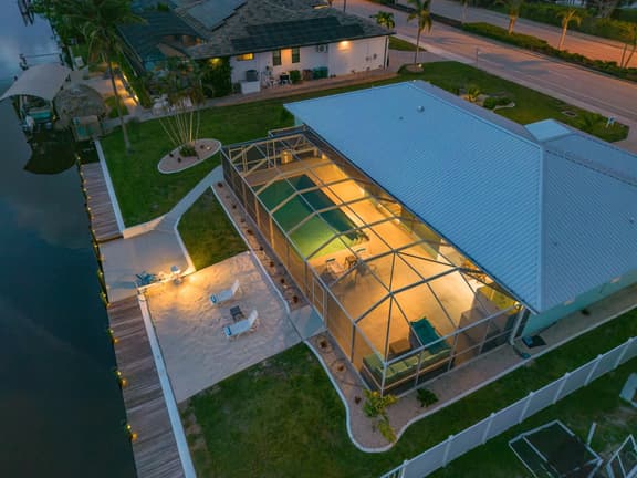 Villa Dolphin Sunset, Cape Coral