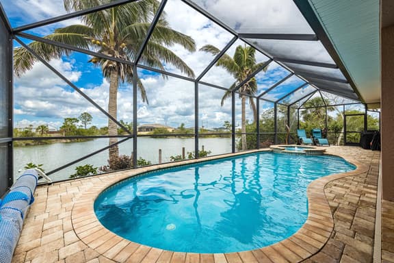 Villa Cayman, Cape Coral