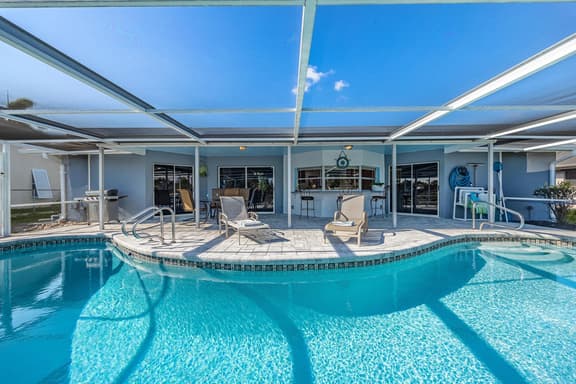 Villa Paradise by the Pool, Cape Coral