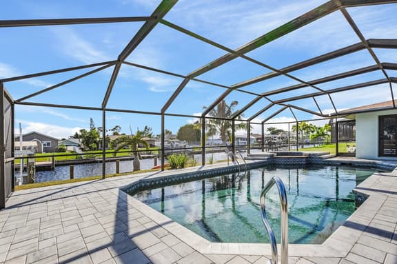 Villa Coconut Hideaway, Cape Coral