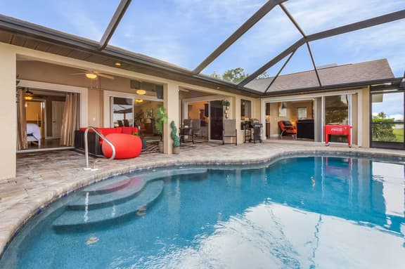 Villa Lake Life, Cape Coral