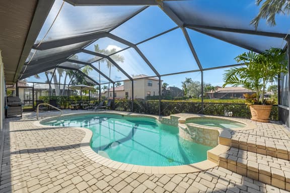 Villa Lakeside Escape, Cape Coral