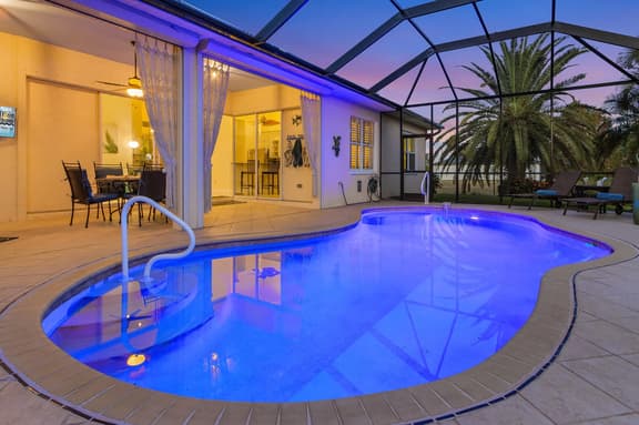 Casamigos, Cape Coral - Image 1