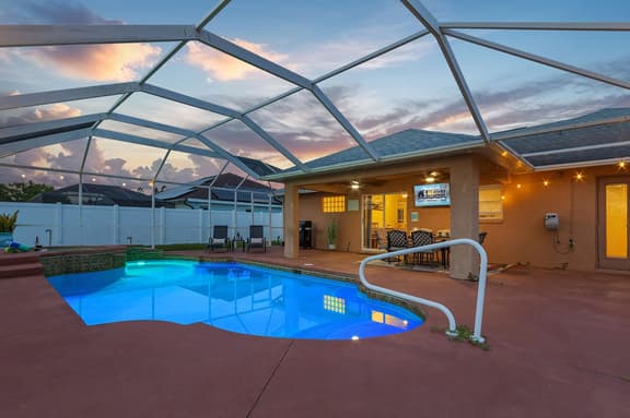Villa Poolside Oasis, Cape Coral