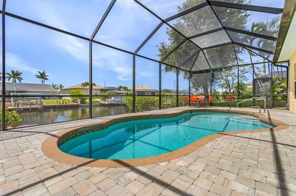 Villa Happy Hour, Cape Coral