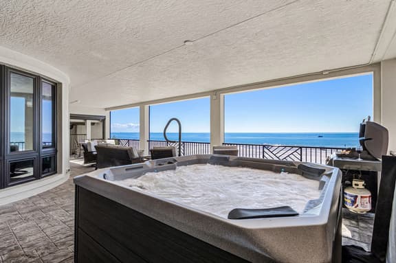FMB - Beach Breeze - 3122 Estero Blvd
