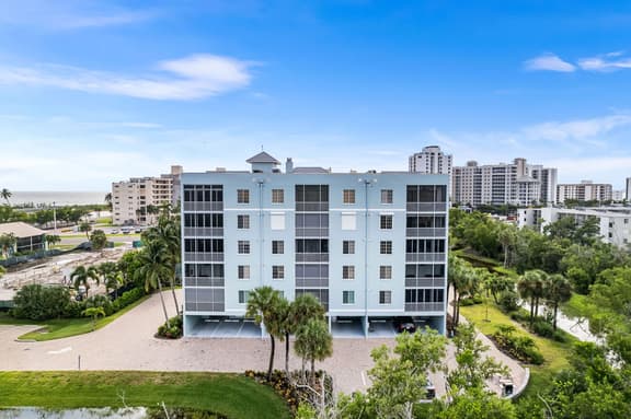 FMB - Condo Captains Bay North 401 - 6691 Estero Blvd # 401