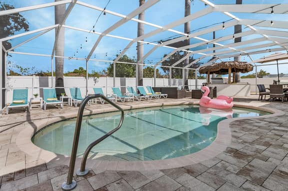 Sea Breeze Oasis - 1557 Braeburn Road