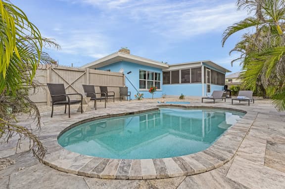 FMB - Sea-cluded Bungalow - 130 Flamingo St, Ft. Myers Beach