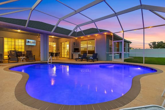 Paradise on 8th, Cape Coral