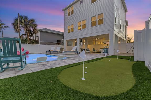 FMB - Sun Kissed Beach House - 112 Lovers Lane