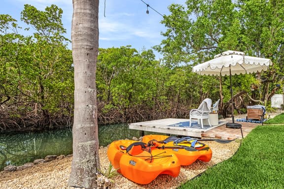 FMB - Villa Marina - 38 Fairview Blvd