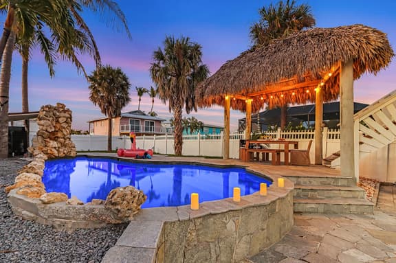 FMB - Aqua Falls - 111 Bahia Via