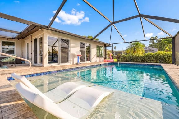 Tritons Temptation, Cape Coral